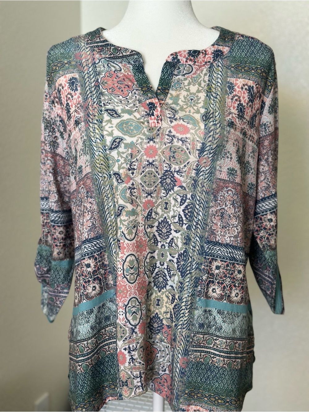 One World Paisley Patchwork Boho Split Neck 3/4 Sleeve Blouse PXL